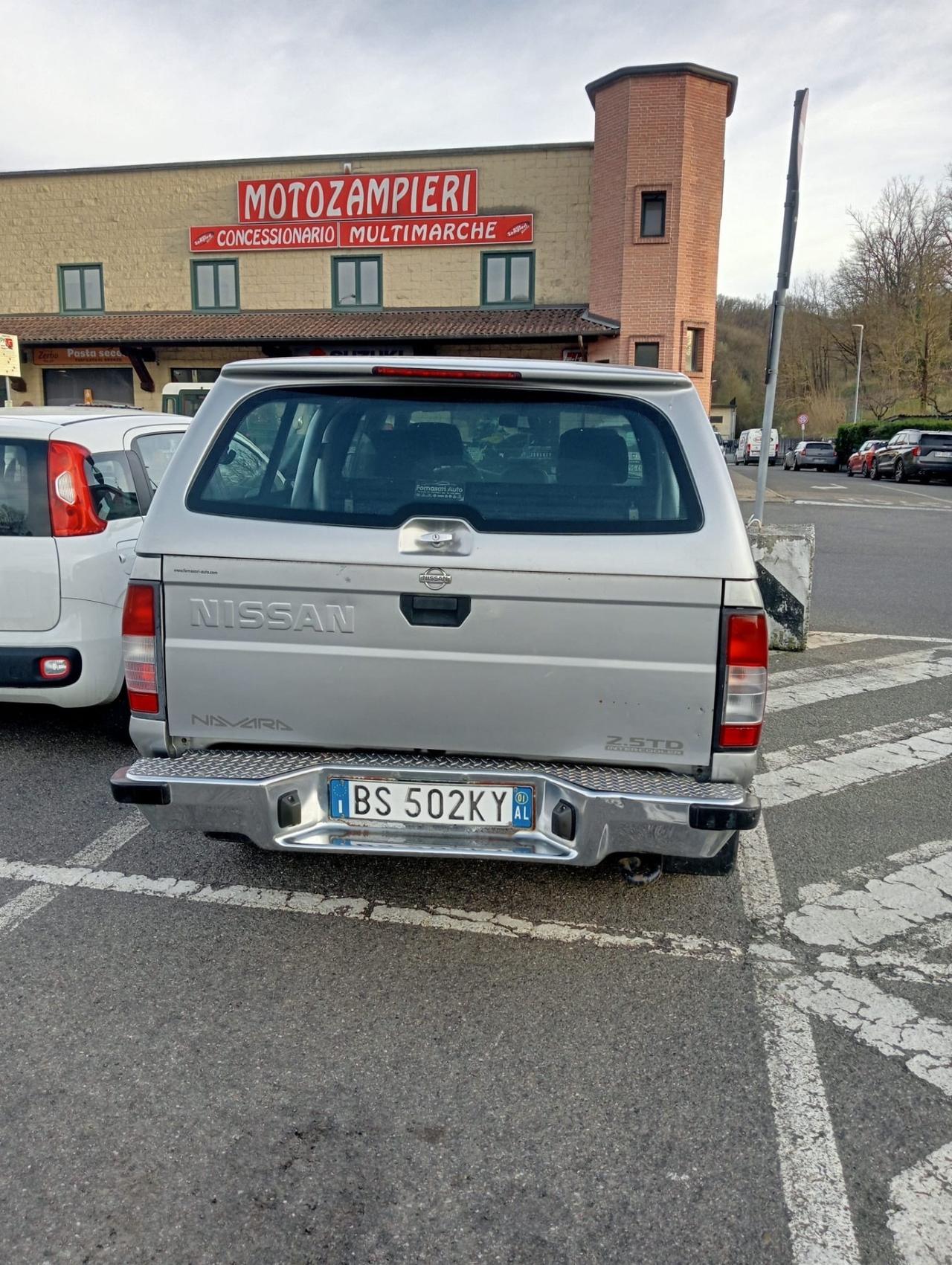 Nissan Pick Up Pick-up 2.5 TD 4 porte Double Cab Navara