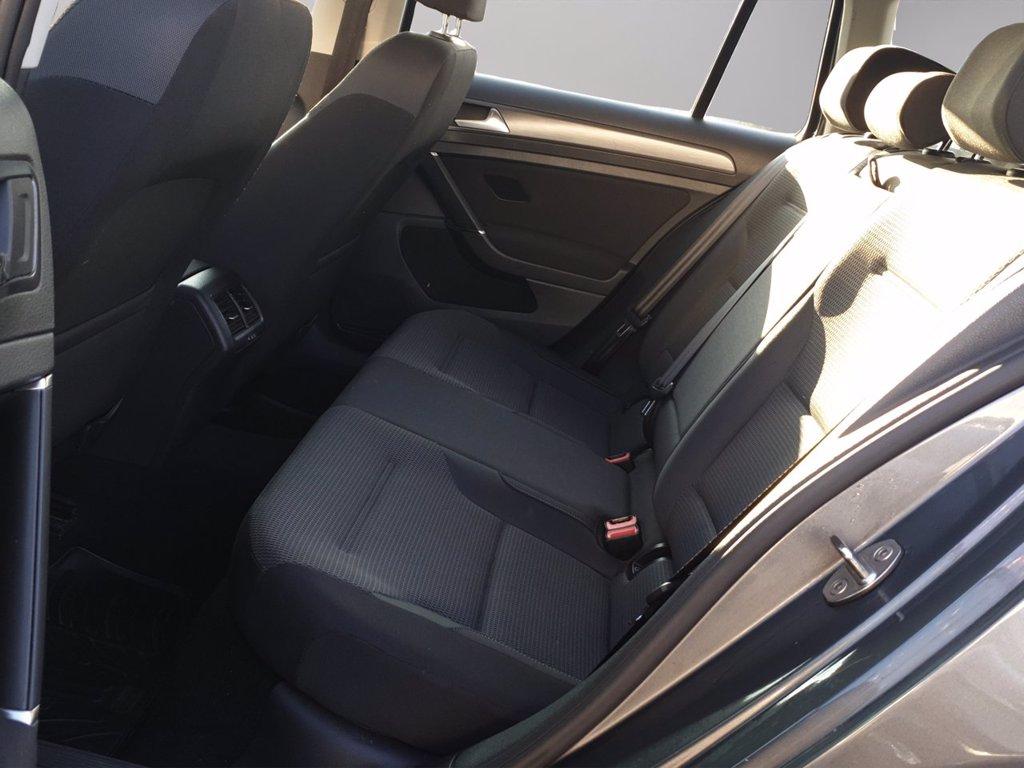 VOLKSWAGEN Golf variant 1.4 tgi trendline 110cv del 2017