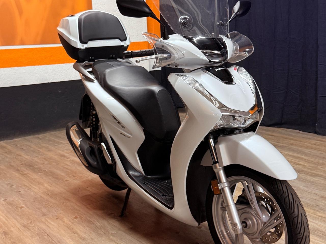 SPETTACOLARE HONDA SH 150 ABS UNICO PROPRIETARIO CON SOLI 6.415 KM
