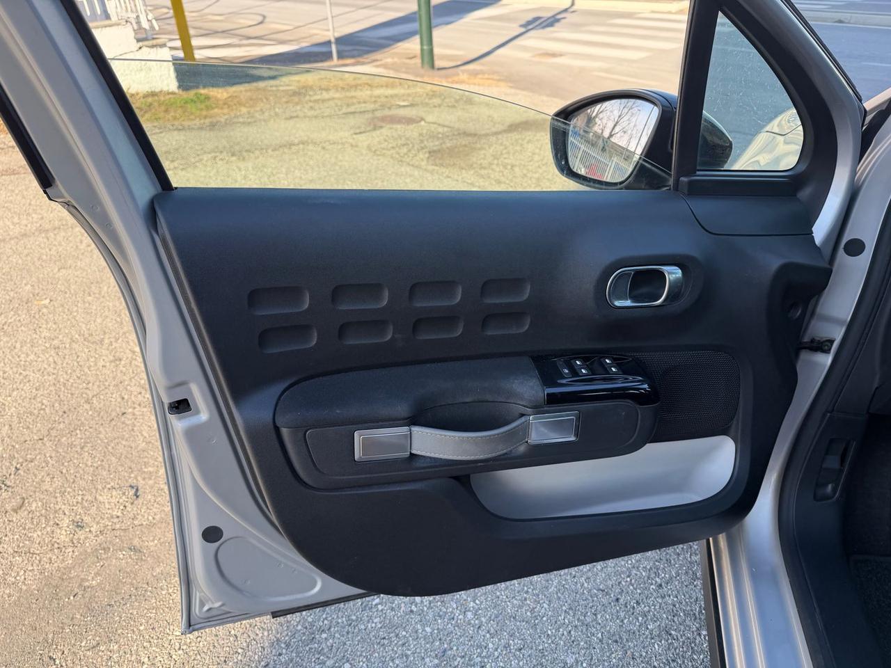 Citroen C3 Shine 1.2 PureTech 82 *PROMO FINA #8526