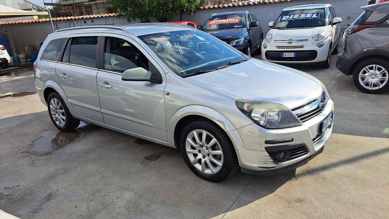 Opel Astra 1.6 16V Twinport Station Wagon.