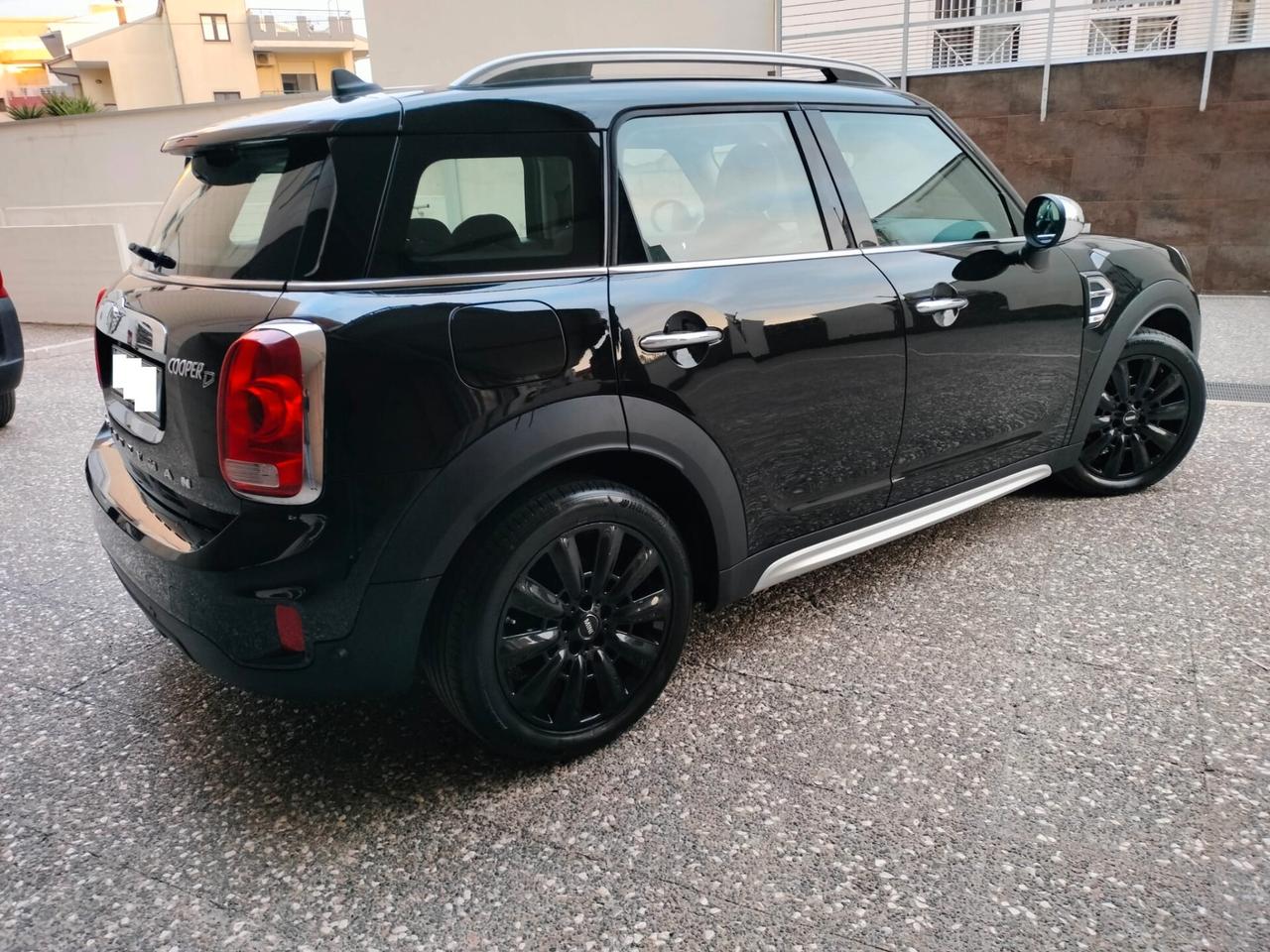 Mini Cooper D Countryman 2.0 Business 150 cv