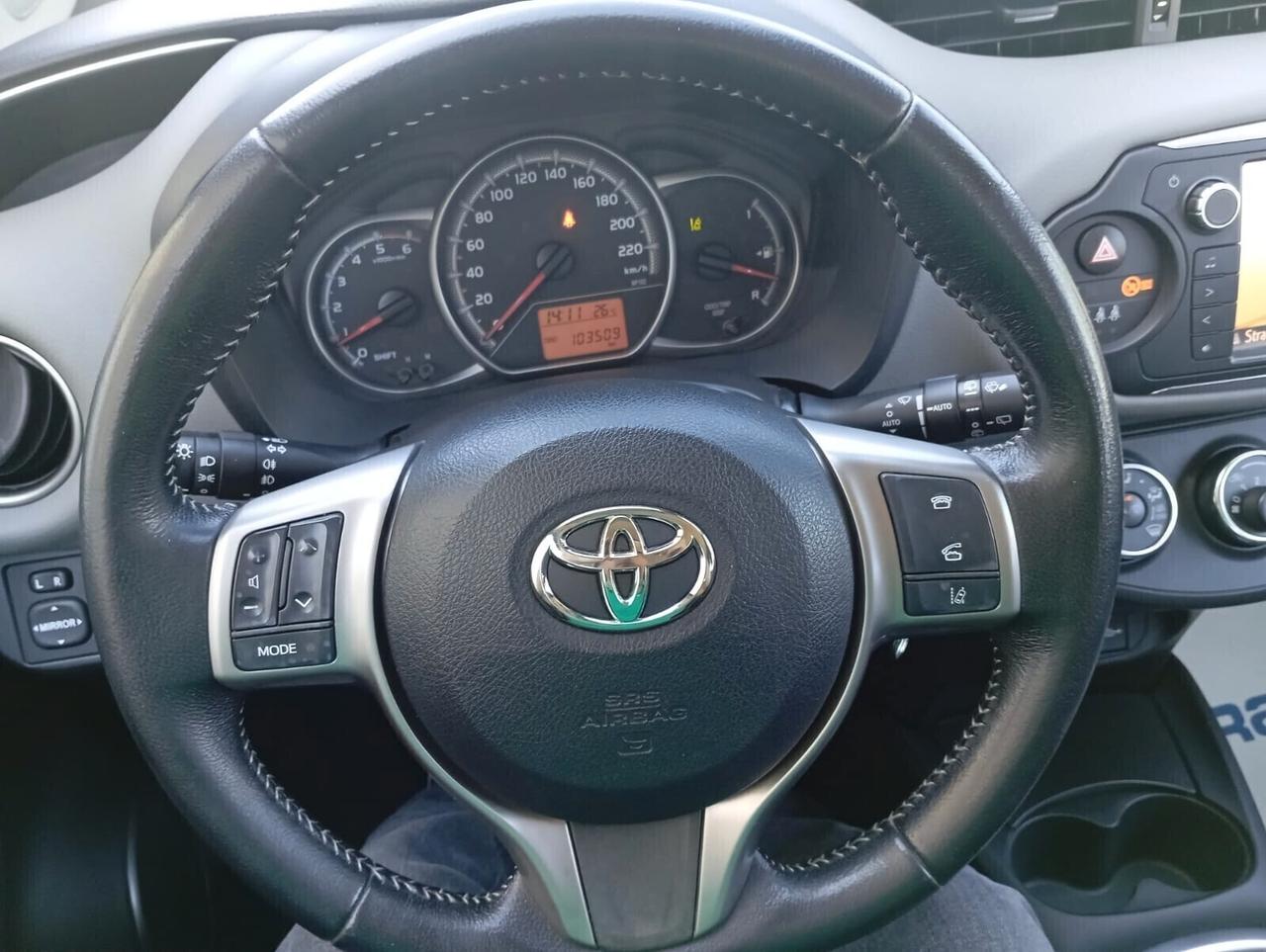 Toyota Yaris 1.4 D 90CV 6M 5 PORTE ACTIVE unipro ben tenuta