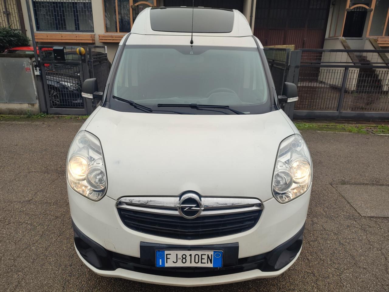 OPEL COMBO 1.4BENZINA 2017 EURO6B PEDANA DISABILI ELETTRICA