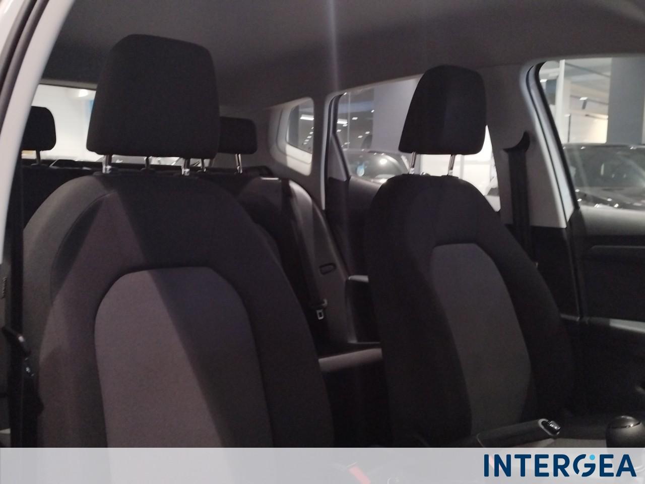 SEAT Arona 1.0 tgi Reference 90cv