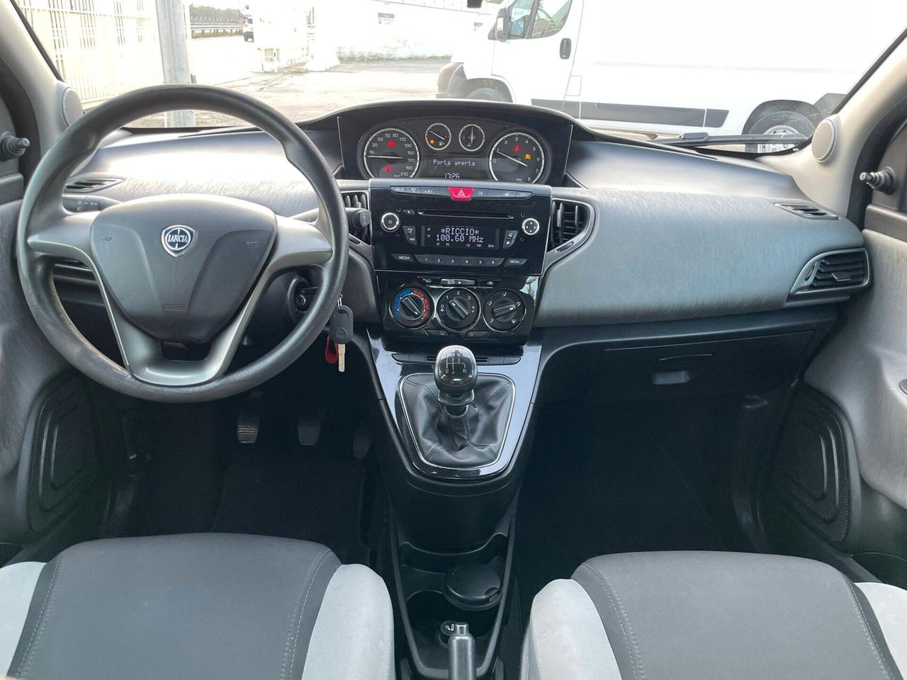 LANCIA YPSILON 1.2 69 CV 5 porte Elefantino