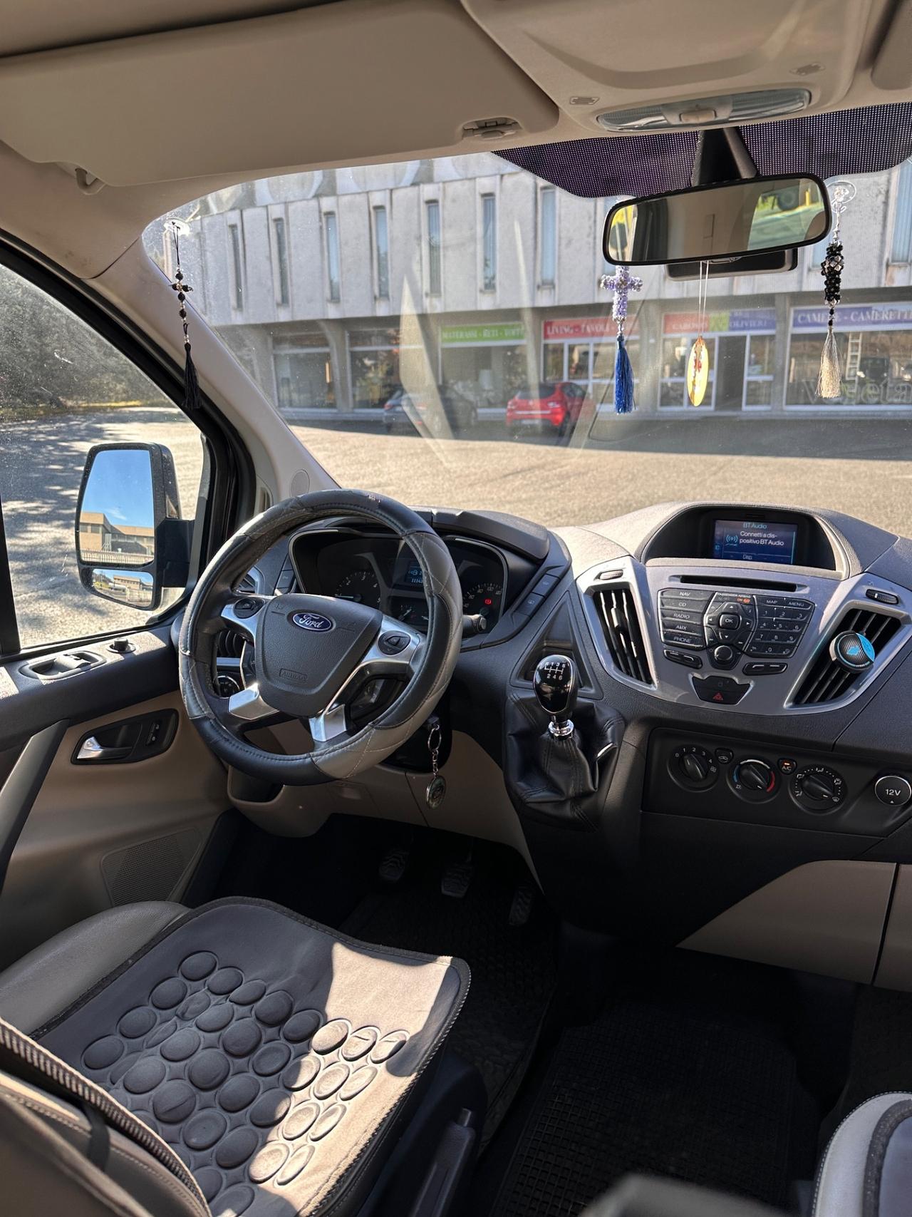 Ford Tourneo Custom 300 2.2 TDCi 125CV PL Titanium