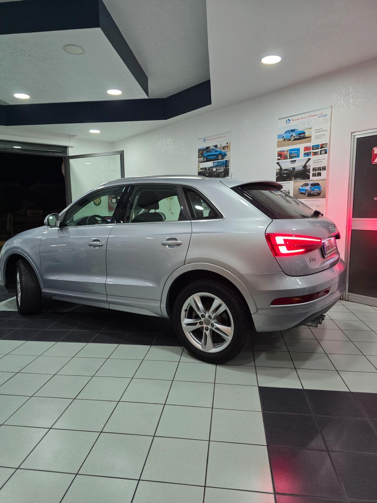 Audi Q3 2.0 TDI 150 CV Sport