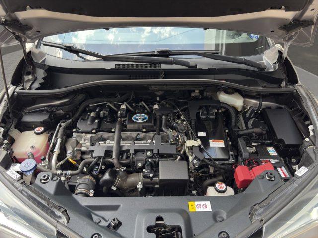 TOYOTA C-HR 1.8 Hybrid E-CVT Business 2WD