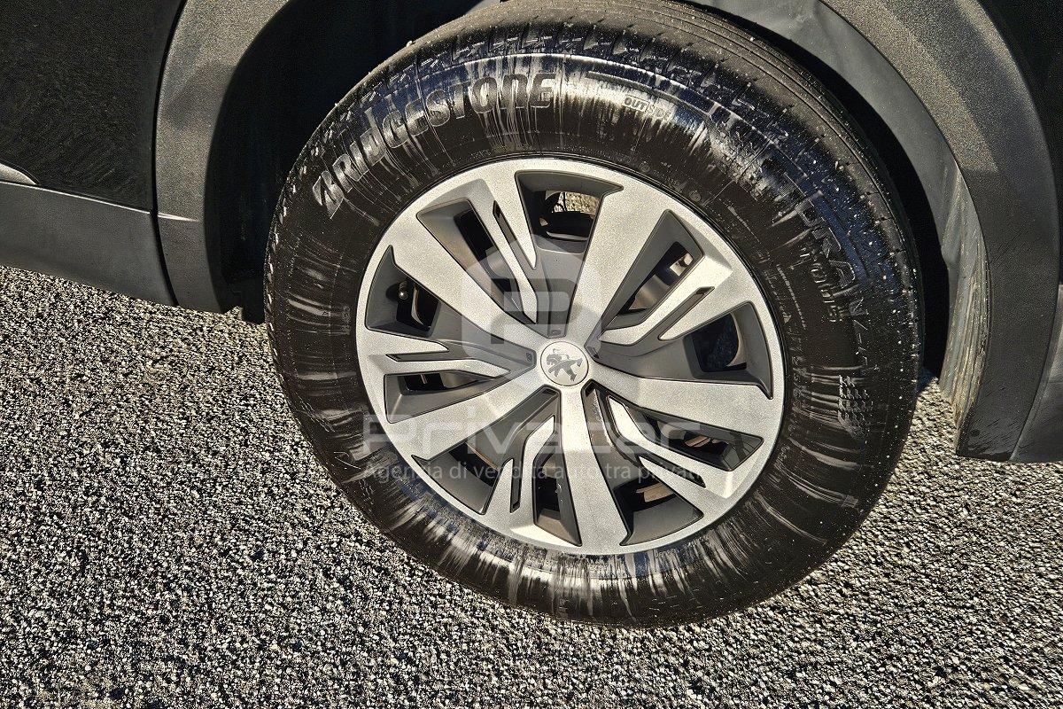PEUGEOT 2008 BlueHDi 100 S&S Active