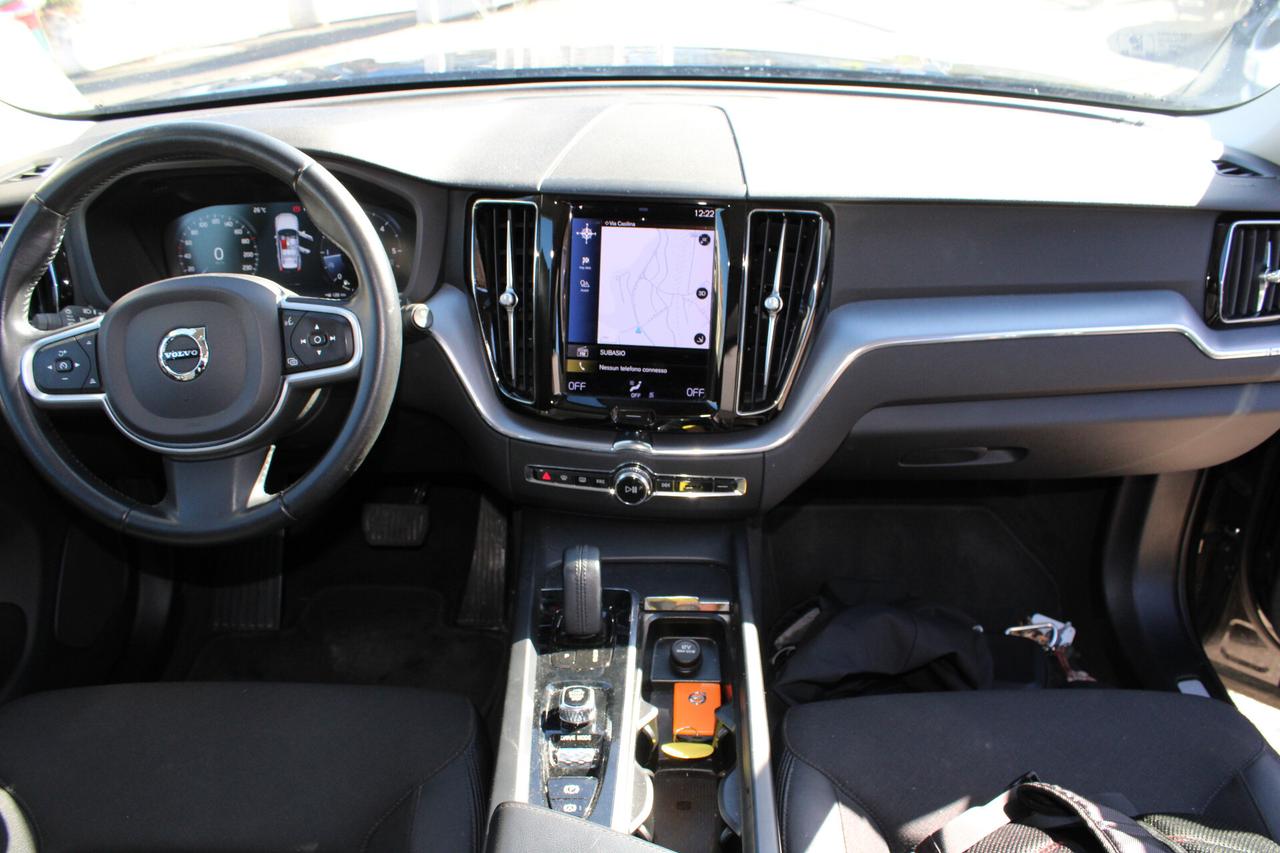 Volvo XC 60 XC60 B4 (d) AWD Geartronic Momentum