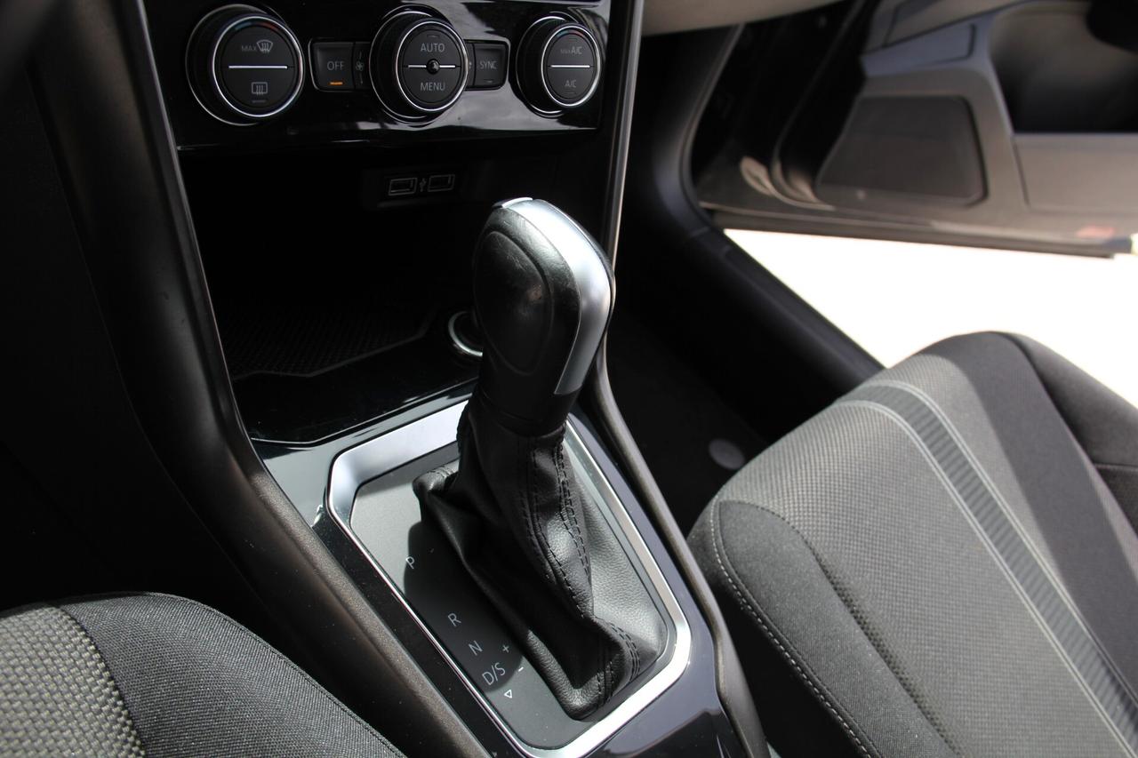 Volkswagen T-Roc 2.0 TDI SCR 150 CV DSG Business BlueMotion Technology