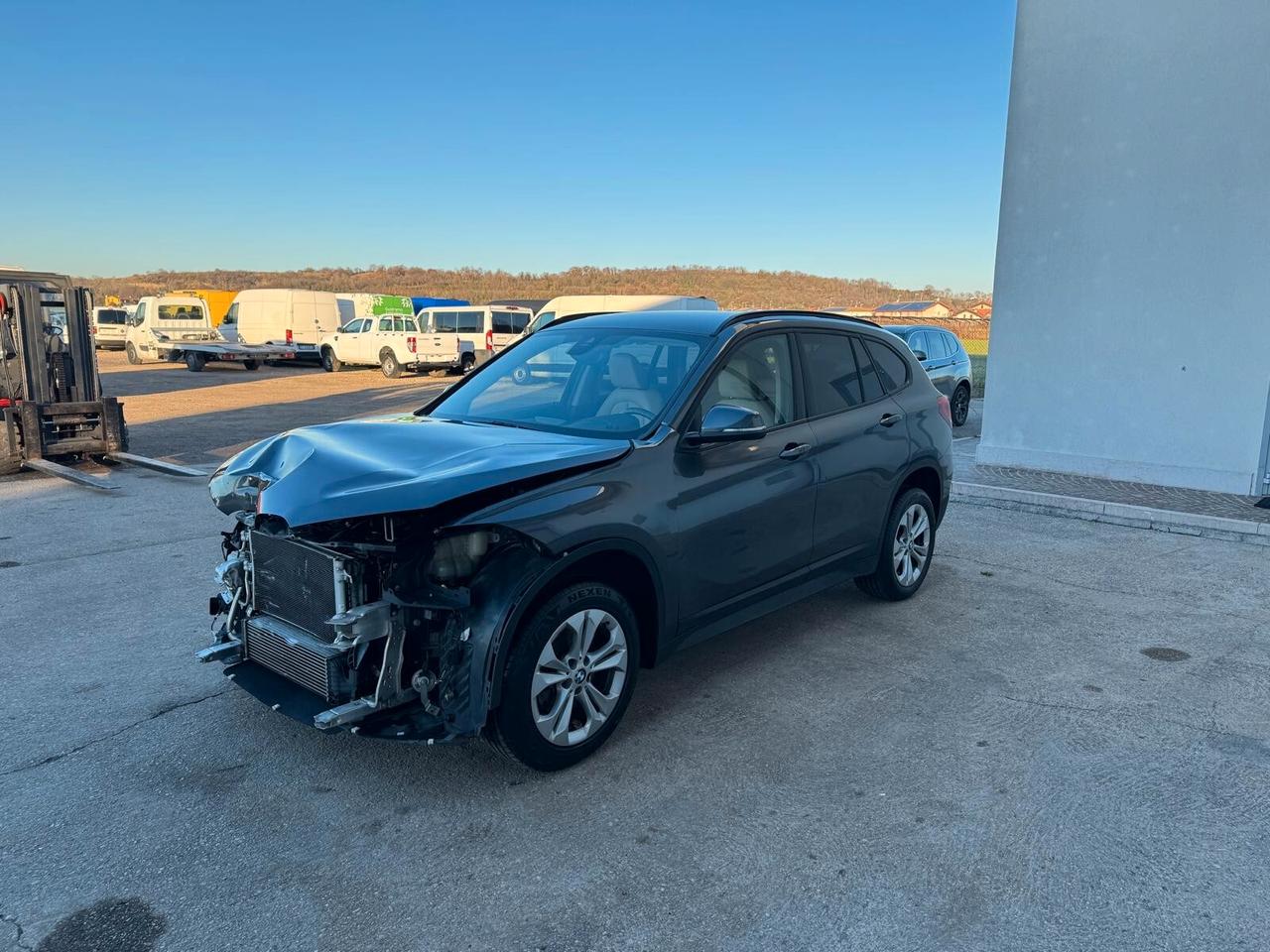 BMW X1 sdrive18d auto START INCIDENTATA