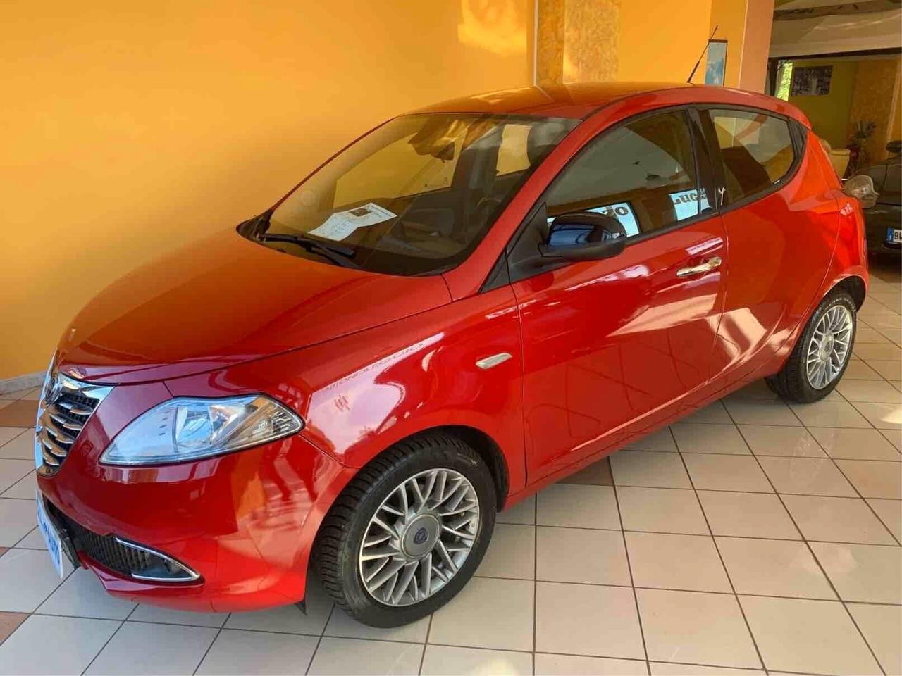 Lancia Ypsilon