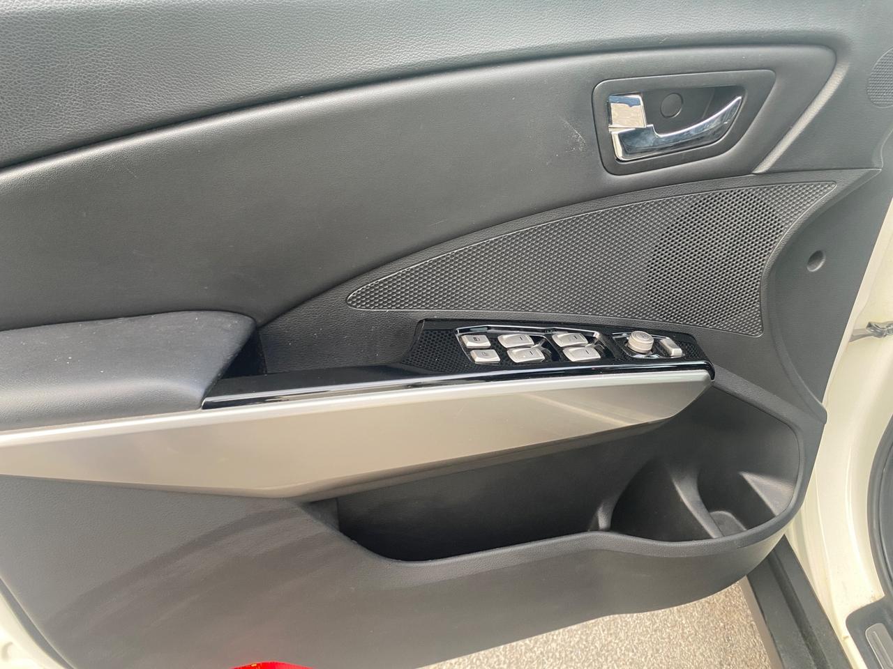 Ssangyong Tivoli 1.6d 2WD Go