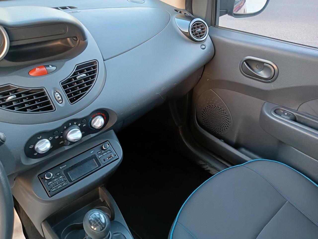 Renault Twingo 1.2 16V Neo Patentati