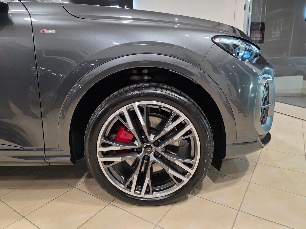 Audi Q5 TDi 150 kW mHEV+ S tronic quattro line edition