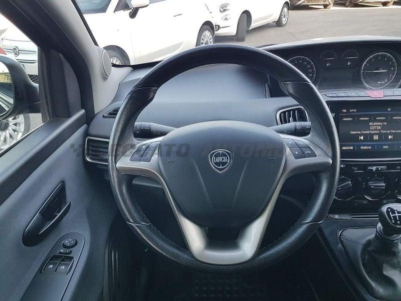 Lancia Ypsilon Ypsilon 1.0 firefly hybrid Gold s&s 70cv 5p.ti