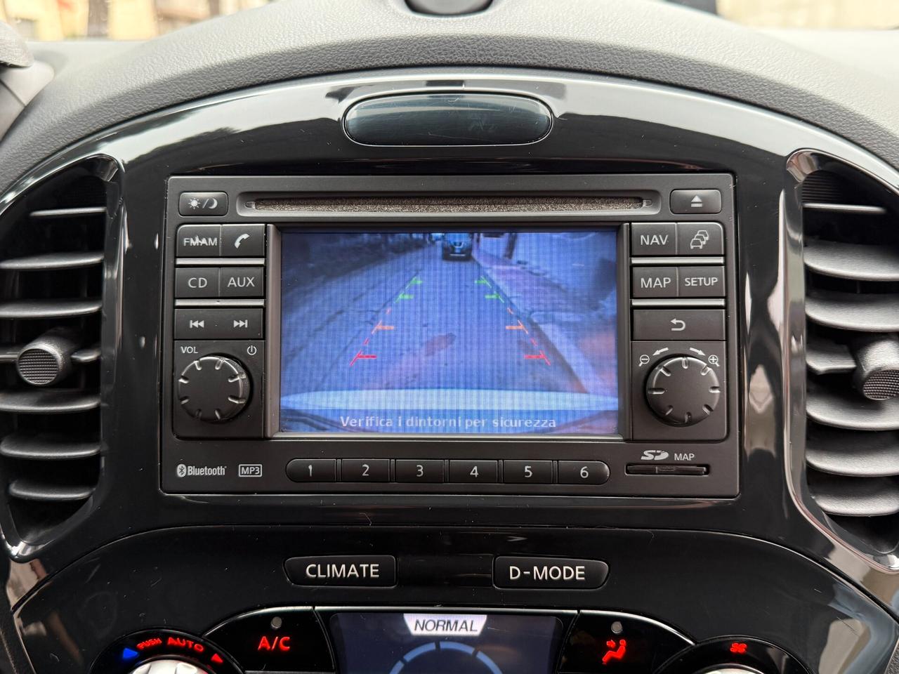 Nissan Juke 1.6 Tekna NAVI RETROCAMERA - 2011