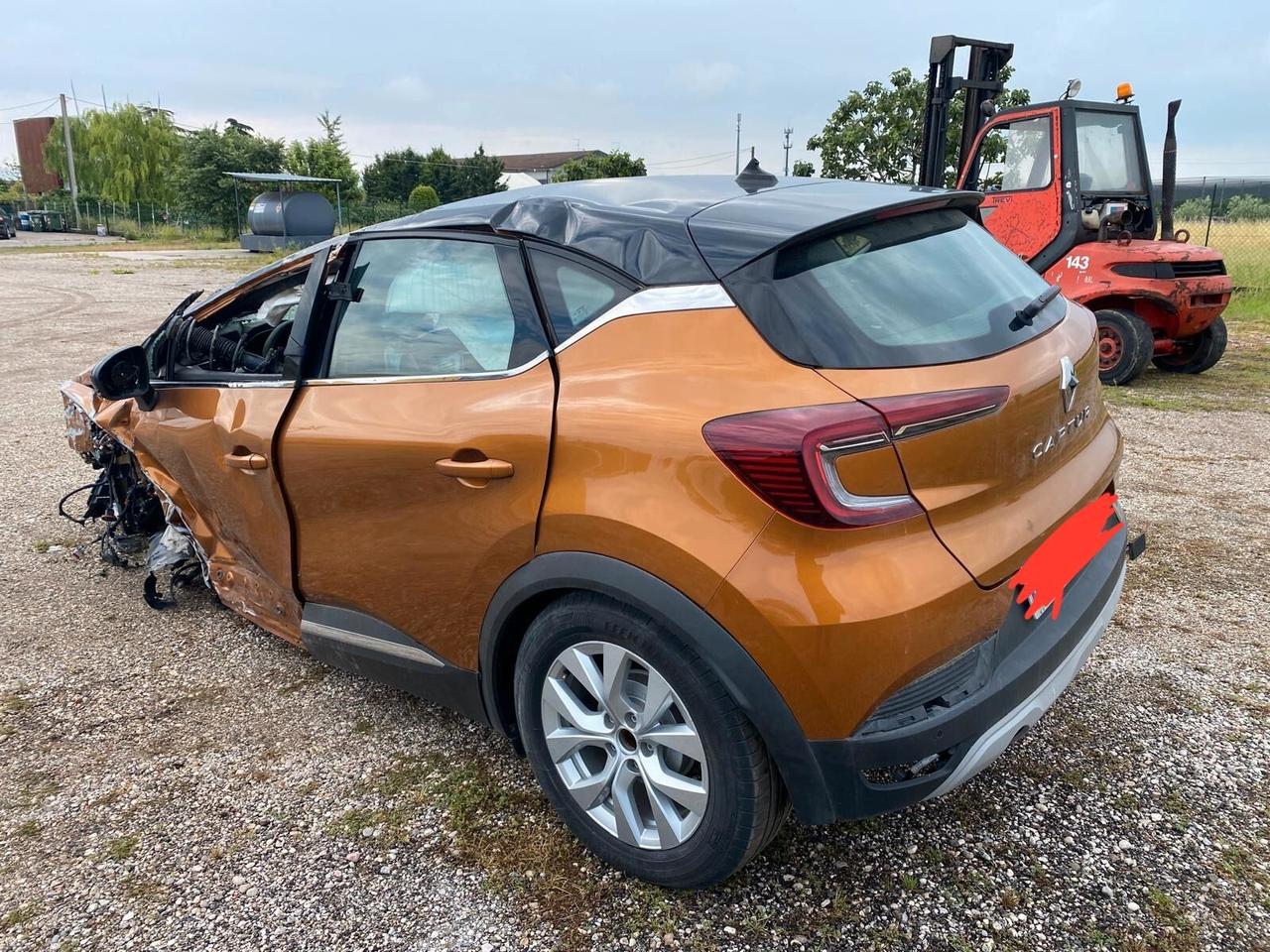 Renault Captur 1.5 blue dci Zen 95cv INCIDENTATA