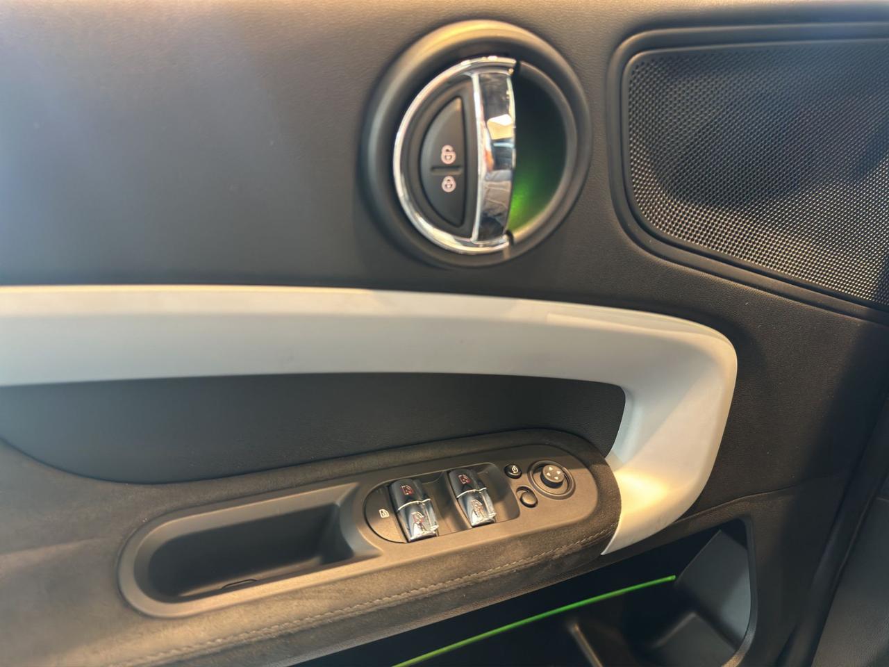 Mini Mini Countryman 1.5 Cooper Untamed auto