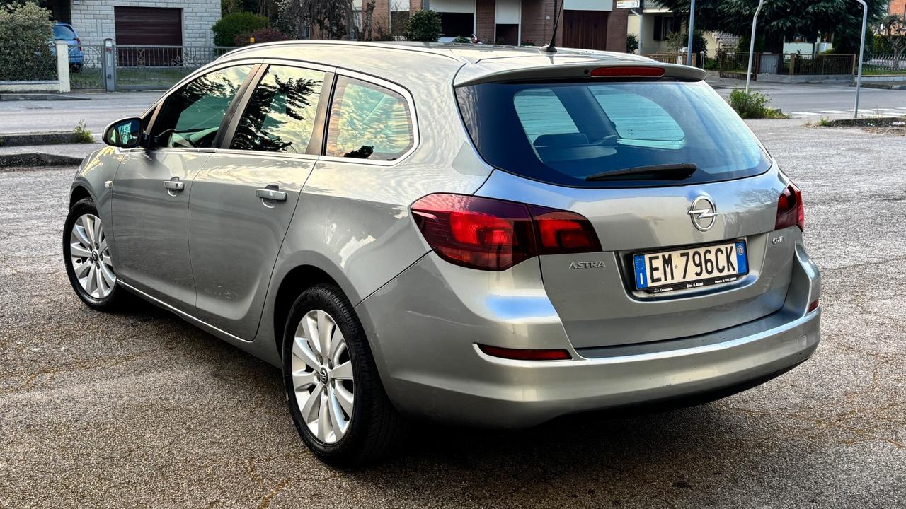 Opel Astra 1.7 CDTI 110CV 5 porte Cosmo