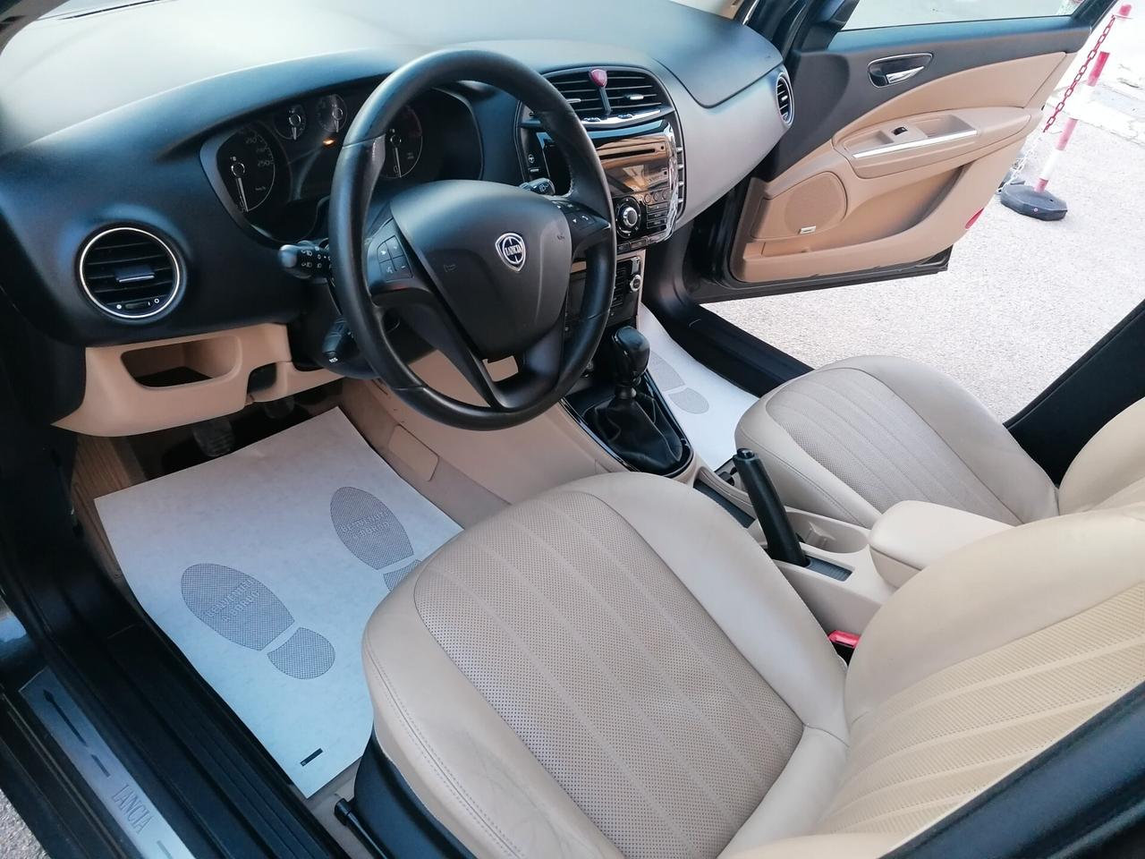 Lancia Delta 1.6 MJT DPF 105 CV Gold