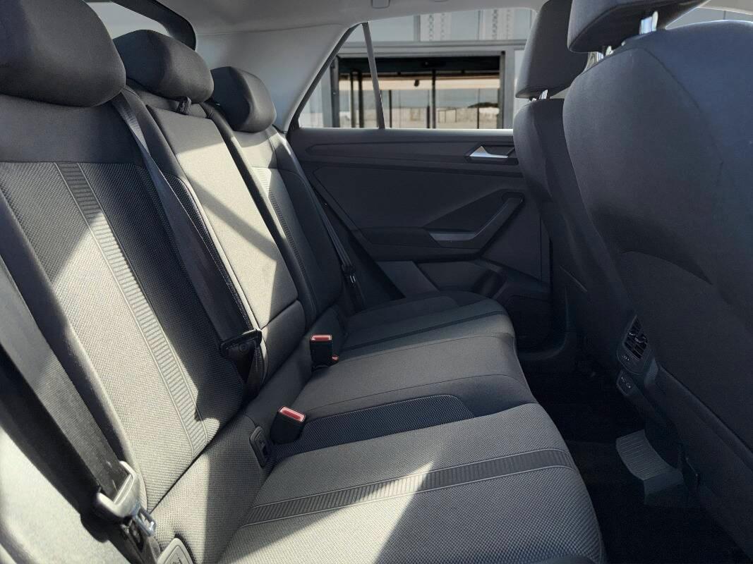 Volkswagen T-Roc 1.0 tsi Life 110cv Con TELECAMERA POSTERIORE