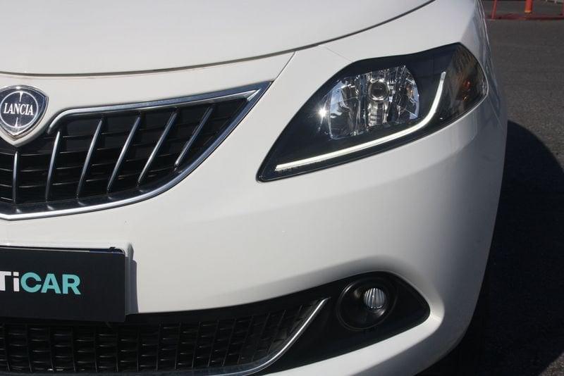 Lancia Ypsilon 1.0 FireFly 70cv Hybrid ALBERTA FERRETTI