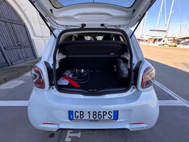 SMART ForFour EQ EDITION ONE PACK BRABUS+PELLE+TETTO+RCAM