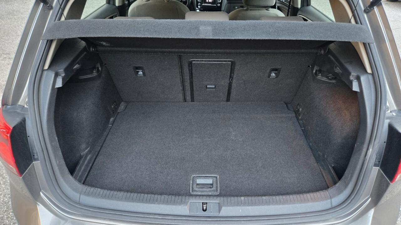 Volkswagen Golf 1.4 TSI 140 CV 5p. Highline BlueMotion Tettuccio