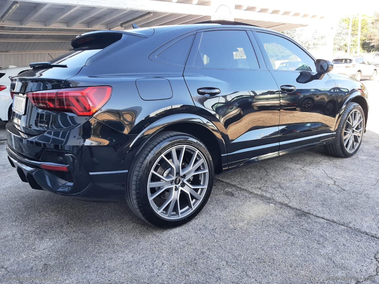 AUDI Q3 Sportback 40 TDI S tronic quattro edition