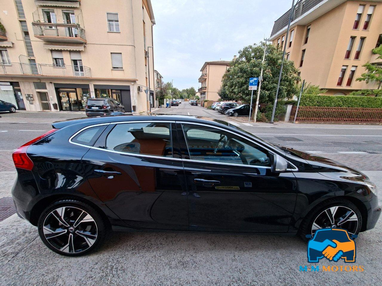 Volvo V40 2.0 d2 R-design Unico Proprietario