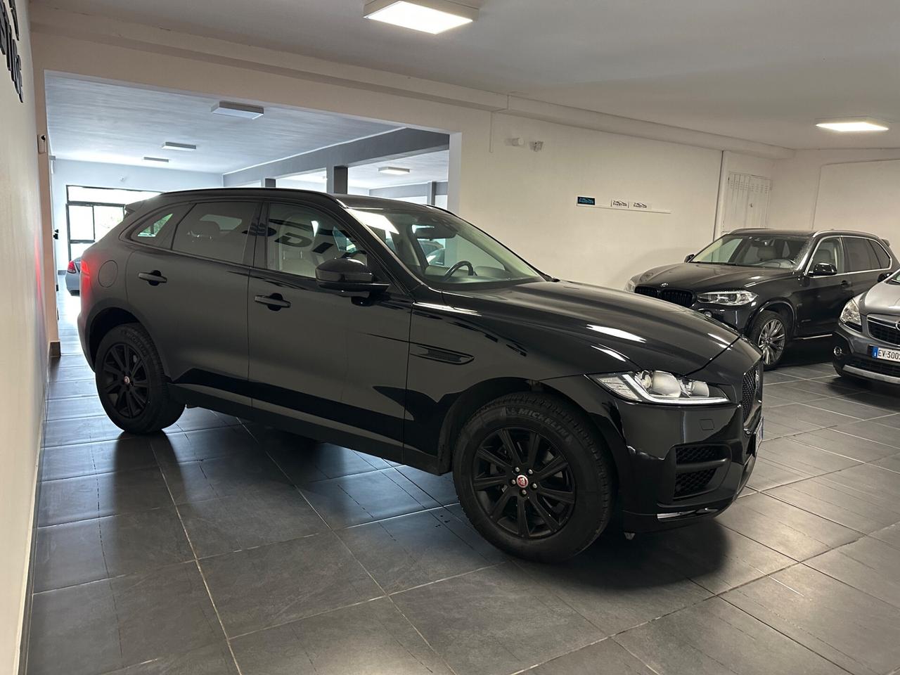 JAGUAR F-PACE 2.0 D 180CV MOTORE REVISIONATO
