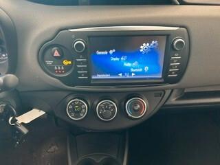 Toyota Yaris 1.5 5 porte Lounge