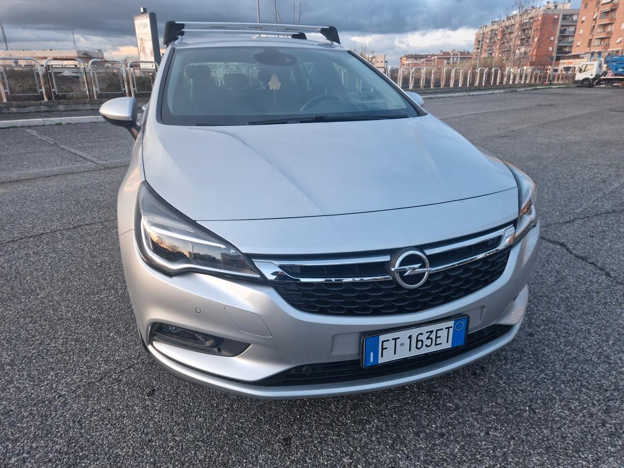 Opel Astra 1.4 Turbo 110cv Innovation 59 mila km Opel Astra 1.4 Turbo 110cv Innovation 59 mila km Metano