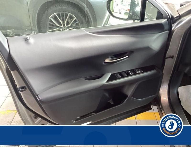 Lexus UX UX250H 2.0H ECVT 2WD URB MY23