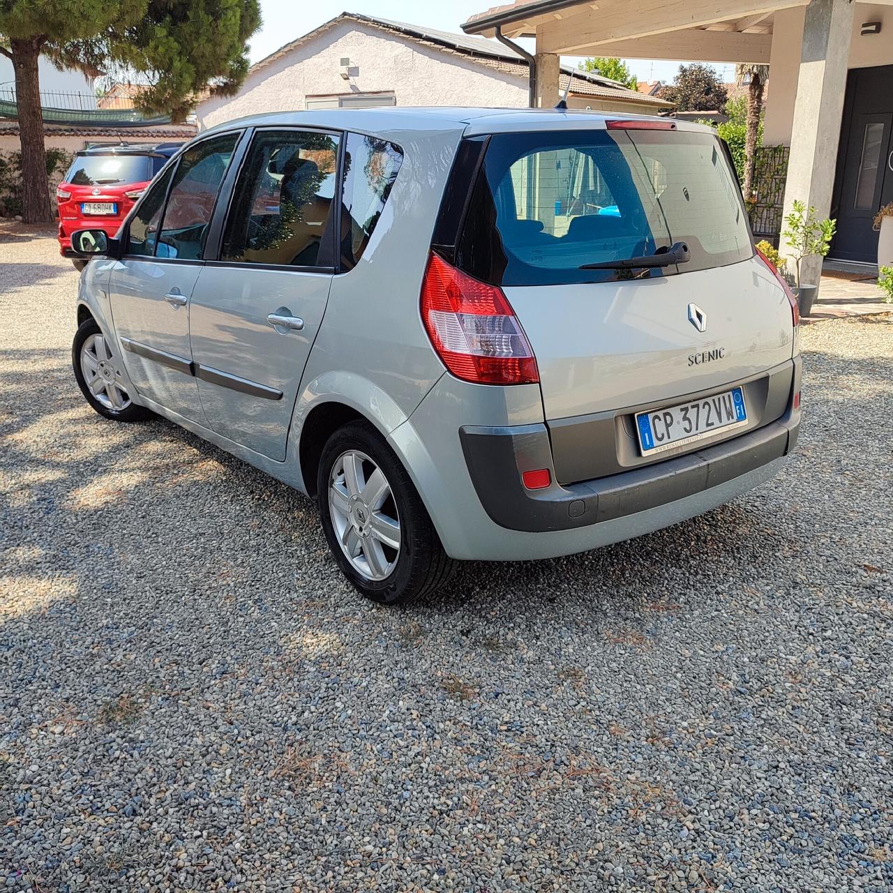 Renault Scenic Scénic 1.6 16V Luxe Dynamique