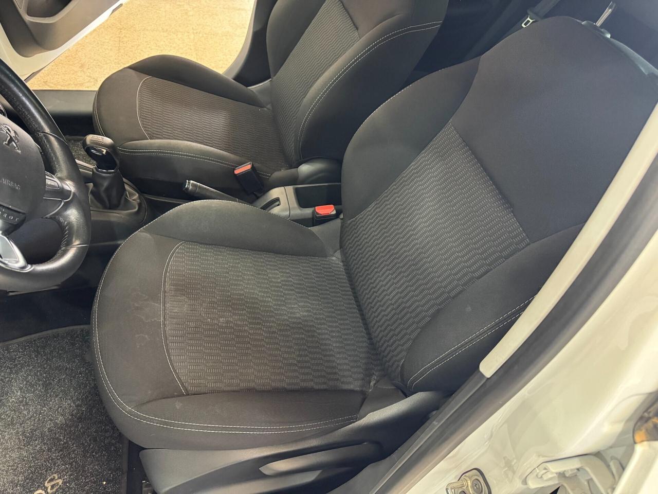 Peugeot 208 BlueHDi 1.5 dci 100 cv. Allure OK NEOP