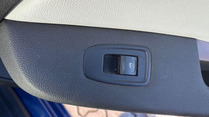 Renault Clio 1.6 E-Tech full hybrid Techno 145cv auto 5 Porte 1.6 E-Tech full hybrid 145cv Techno A