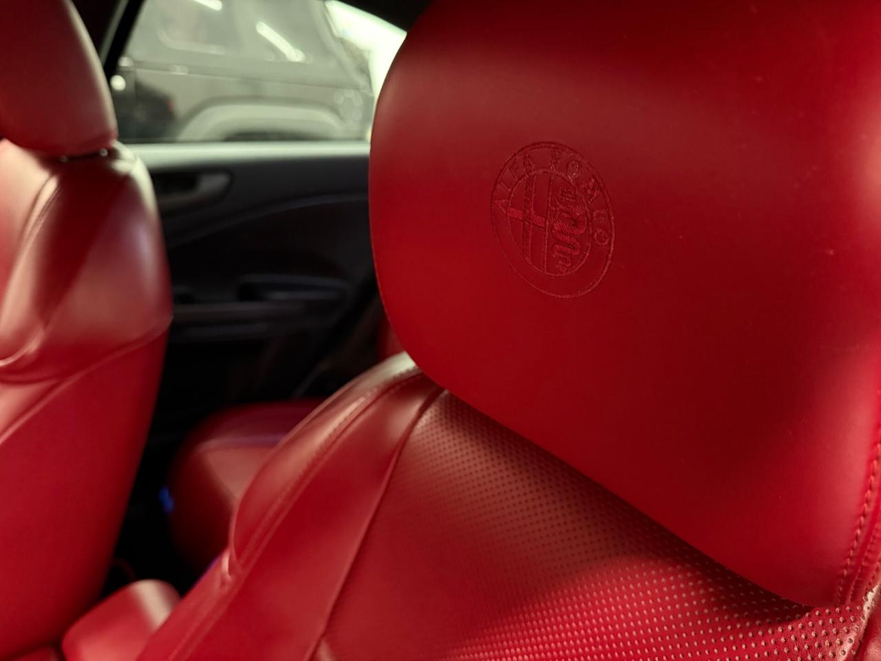 Alfa Romeo Giulietta 1.8 Turbo Quadrifoglio Verde 235CV scarico