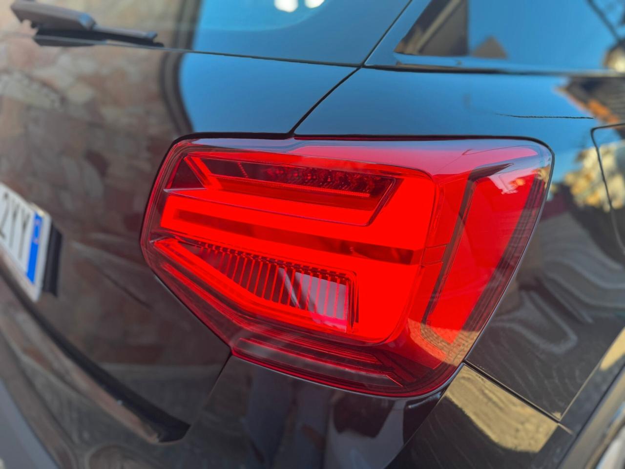 Audi Q2 35 TDI quattro S tronic Business Plus