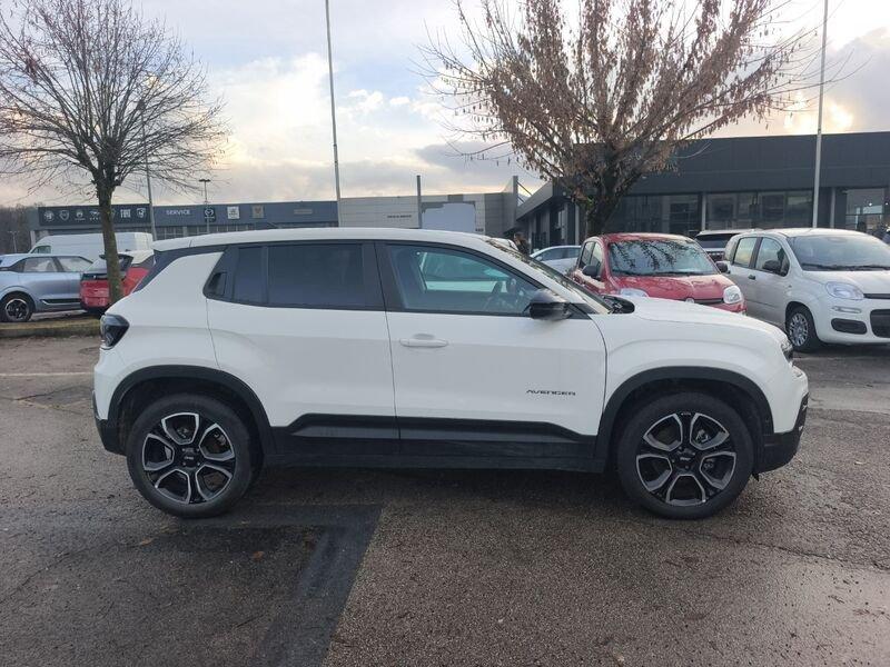 Jeep Avenger 1.2 turbo e-hybrid mhev Summit fwd 110cv edct6