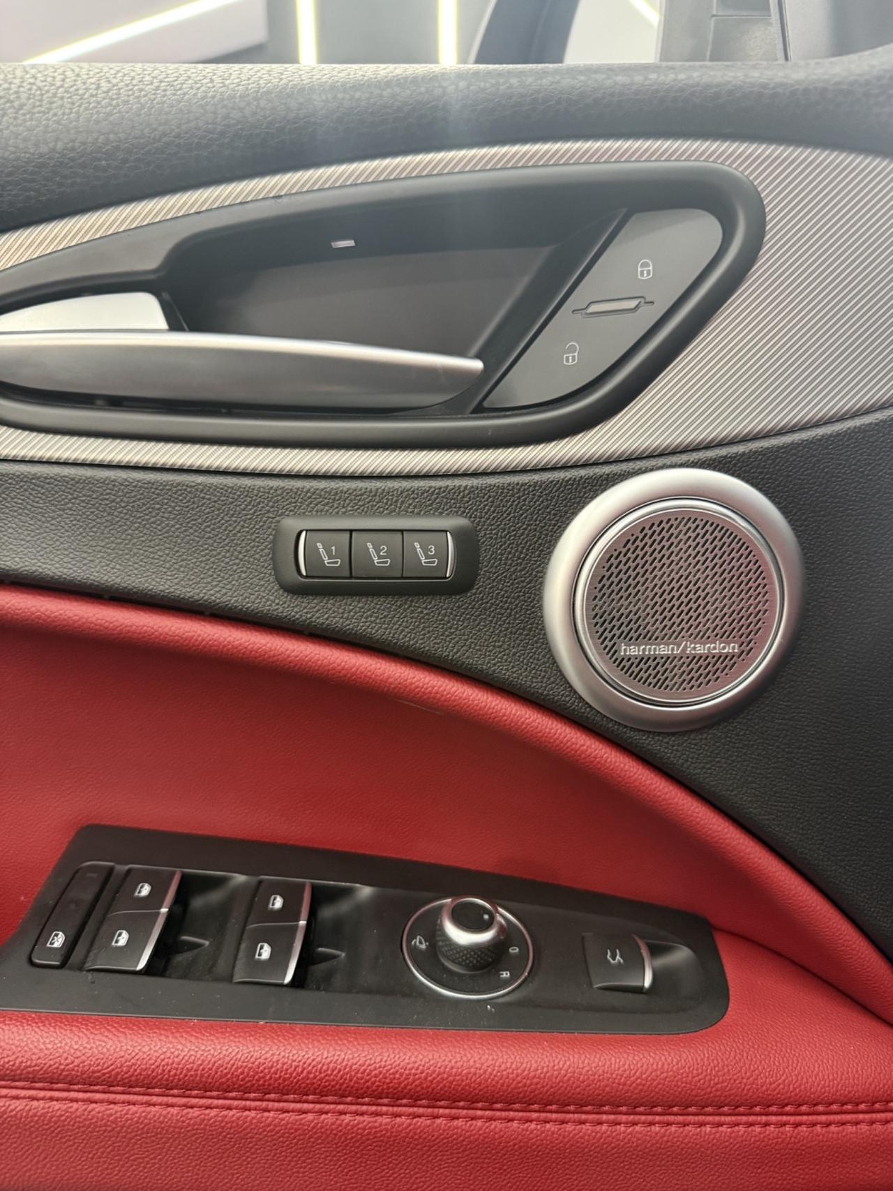 Alfa Romeo Stelvio 2.2 Turbodiesel 210 CV AT8 Q4 Veloce Tì