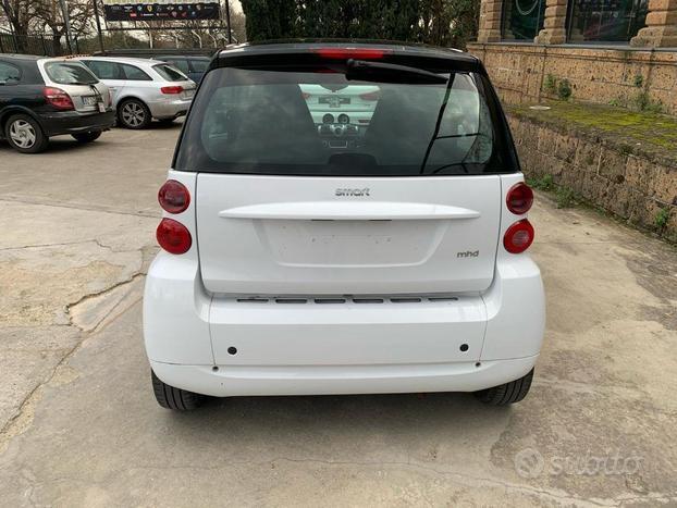 SMART - Fortwo - 1000 52 kW MHD coupé pure