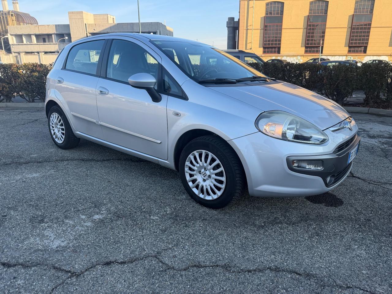 Fiat Punto Evo 1.4 5 porte Dynamic GPL