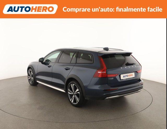 VOLVO V60 Cross Country B4 (d) AWD automatico Ultimate