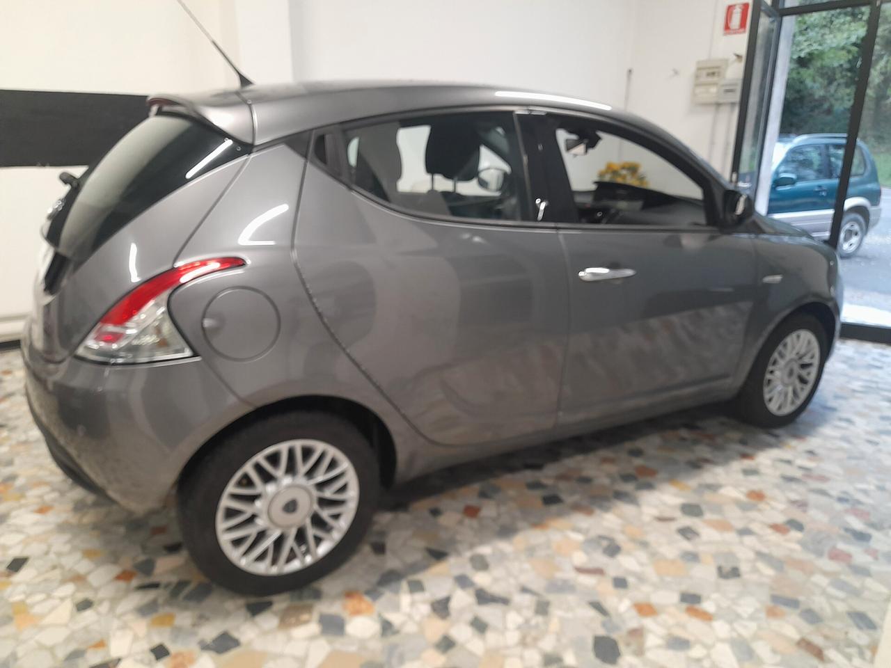 Lancia Ypsilon 1.3 MJT 16V 95 CV 5 porte S&S Platinum