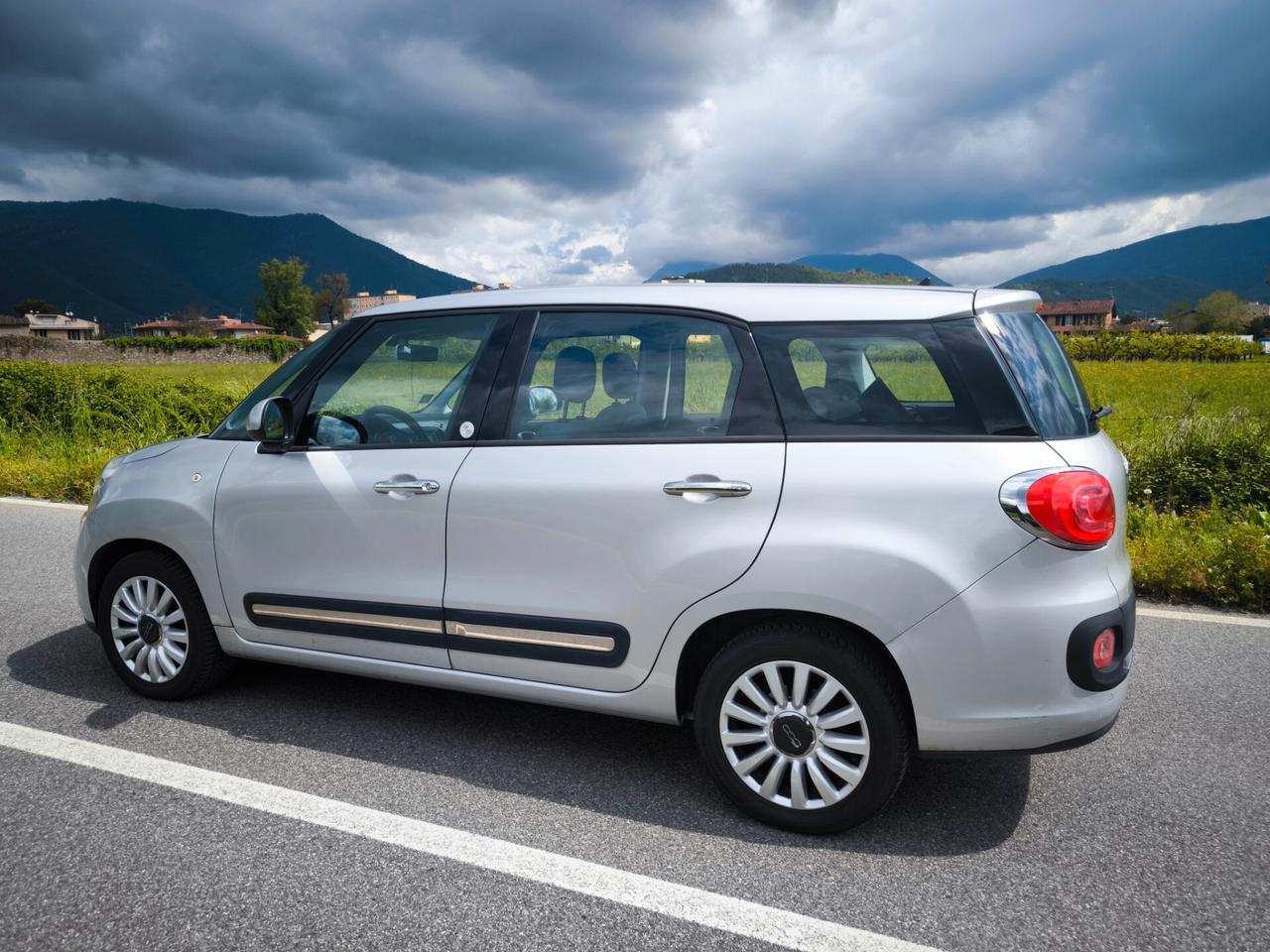 FIAT 500L LIVING 1,6 MJT- LOUNGE- OK NEOPATENTATI
