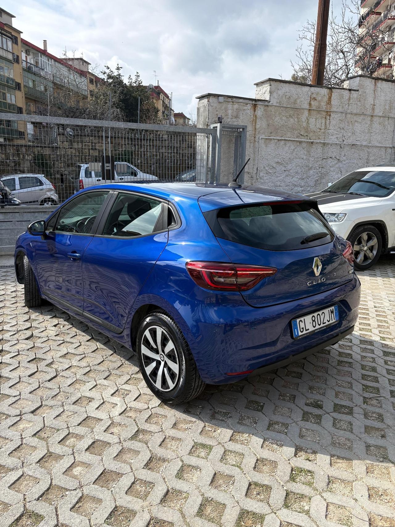 Renault Clio Full Hybrid E-Tech 140 CV 5 porte Intens